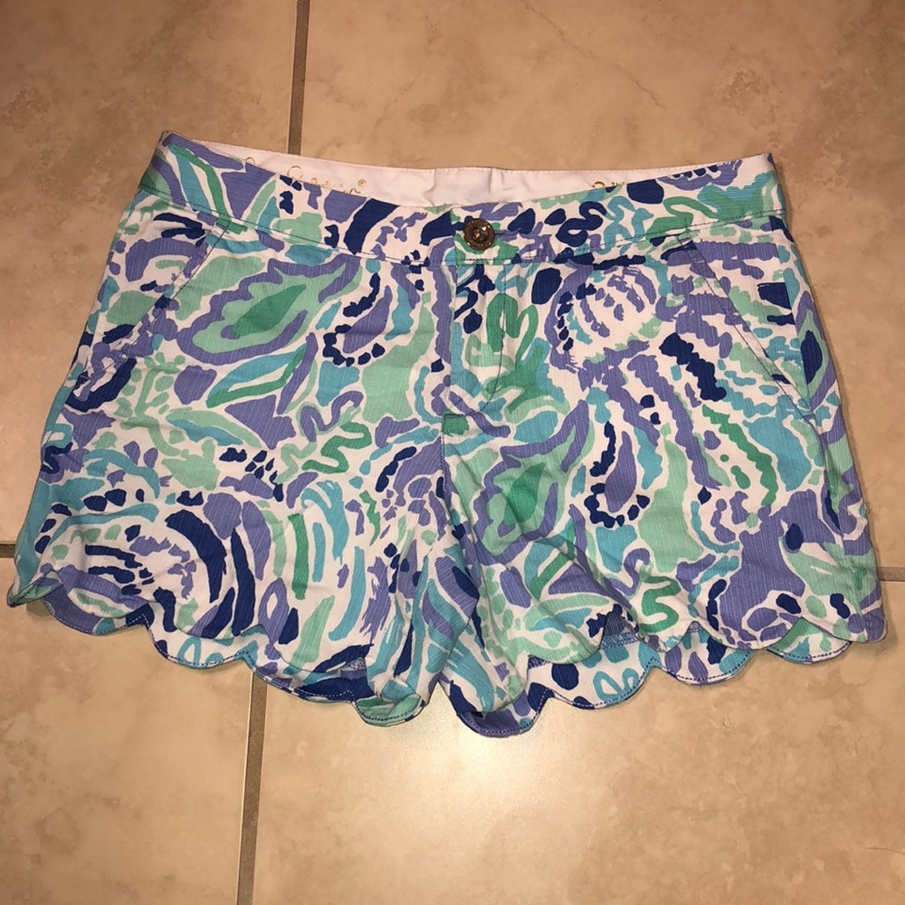 Lilly Pulitzer Printed Buttercup Scalloped Short